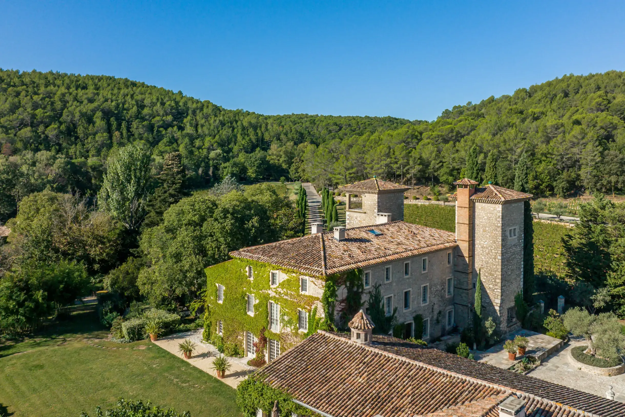 Wander Chateau Provençale #3