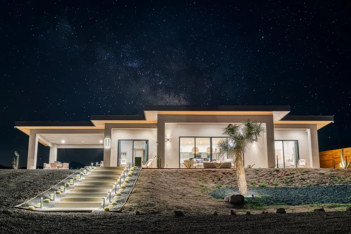 Wander Yucca Valley Retreat