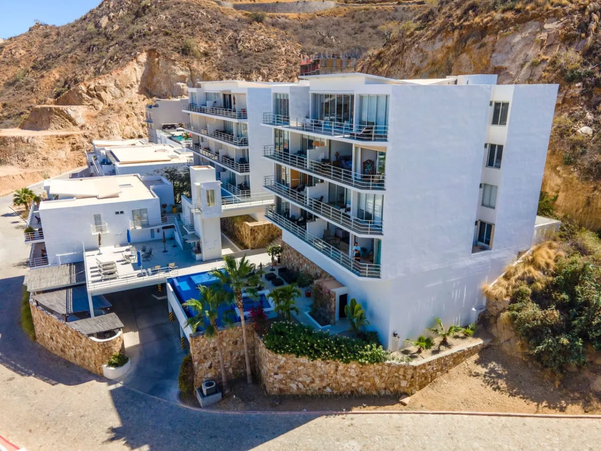 Stunning 2BR Oceanview Contemporary Condo in Cabo