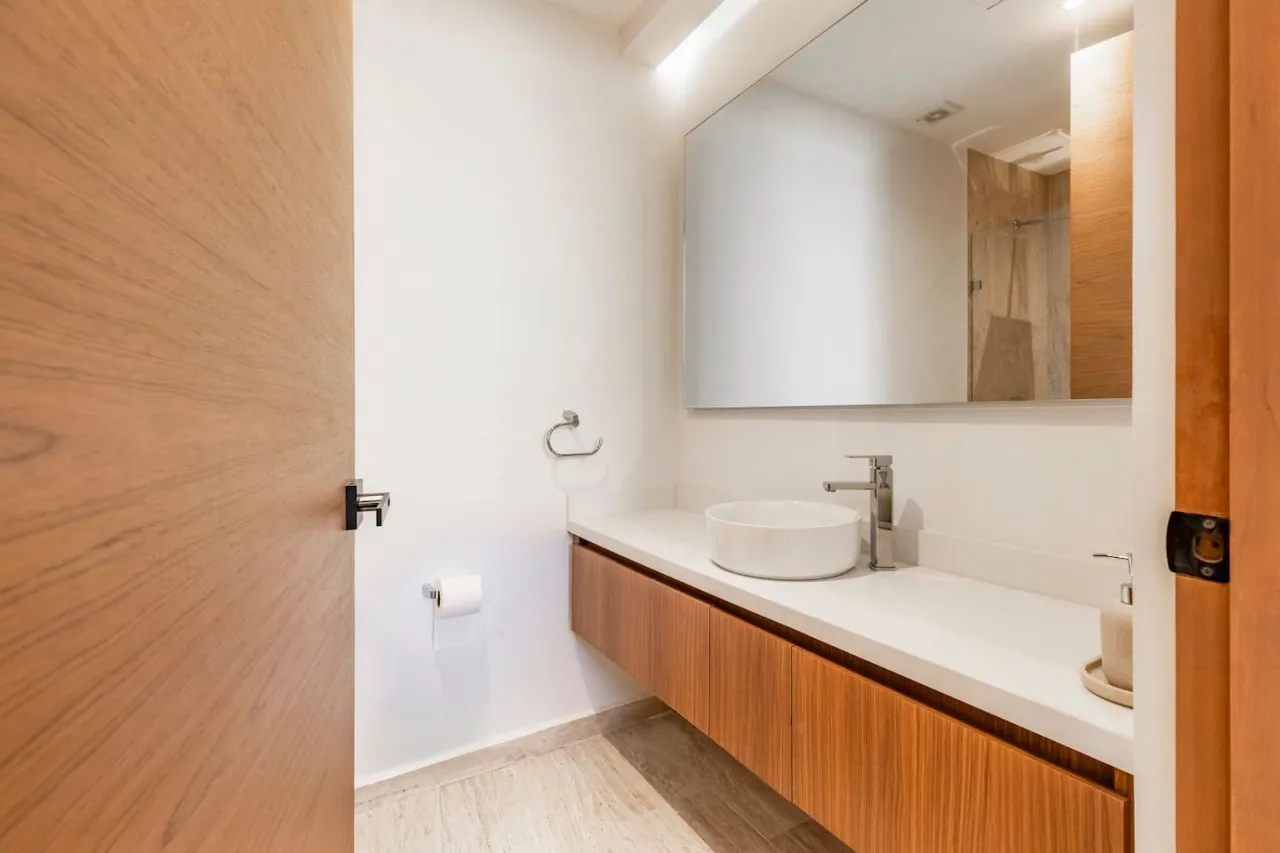 Bathroom 1 - Image 1