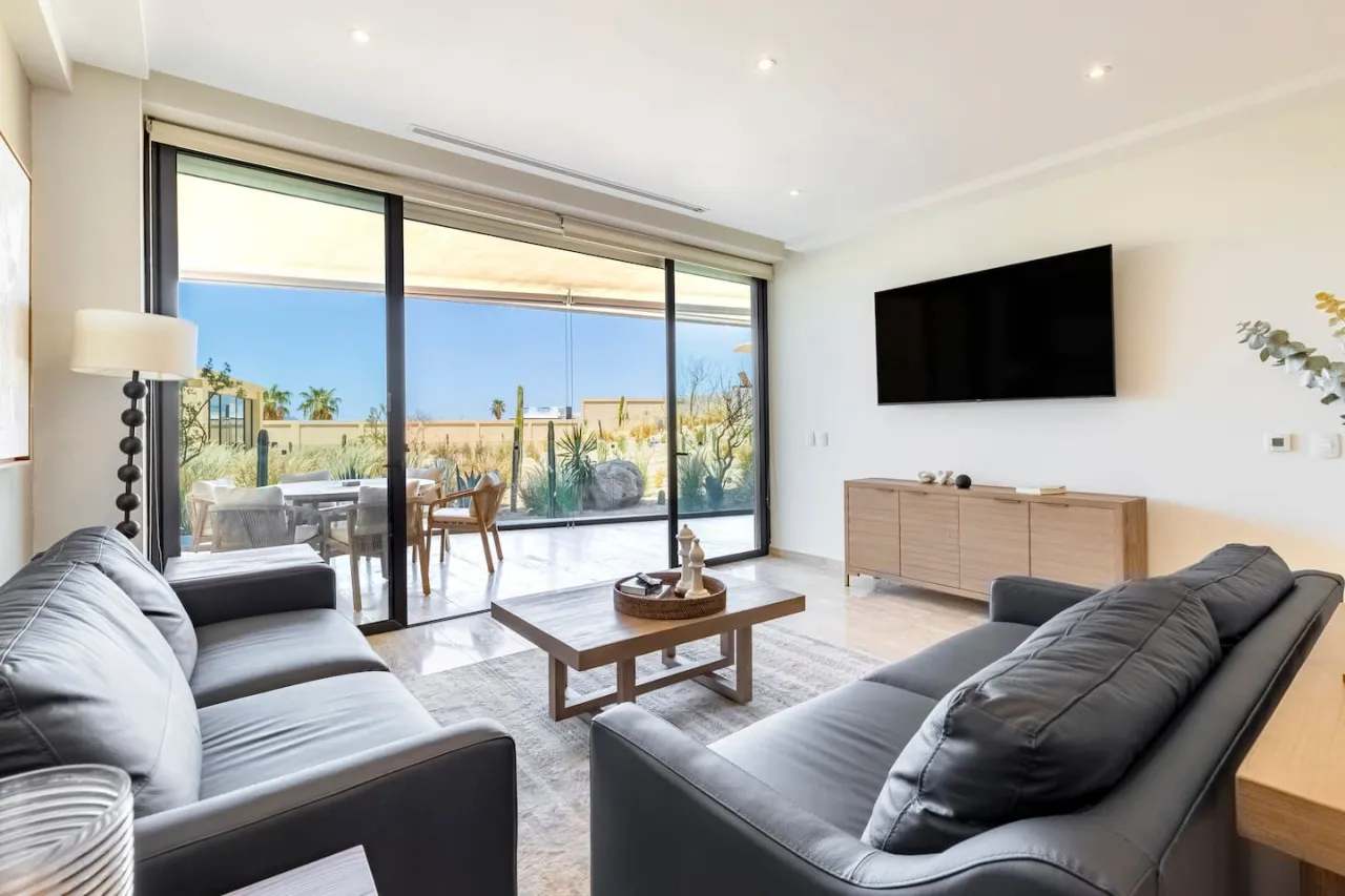 15 Guests - Mistiq Cabo