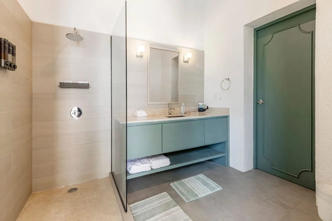 Bathroom 1 - Image 1