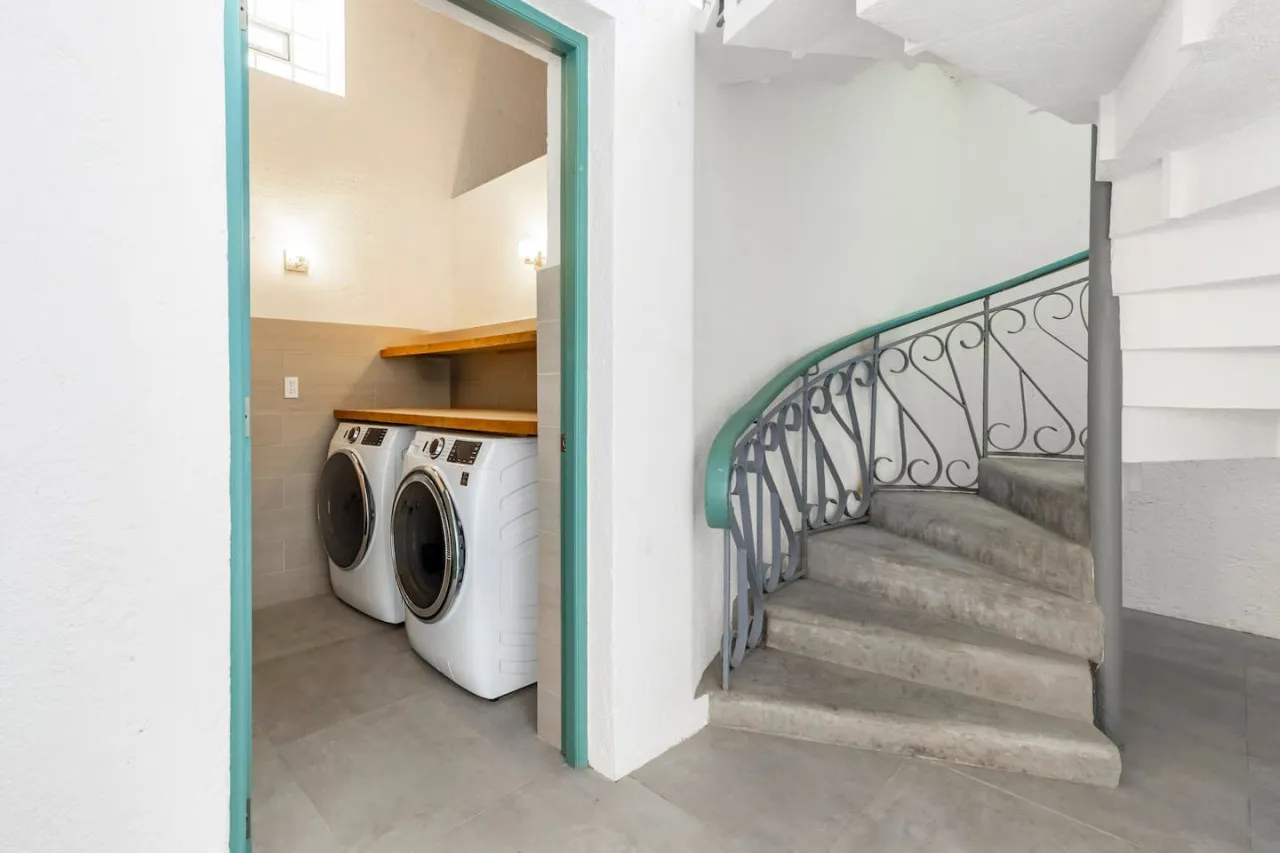 Laundry Room - Image 1