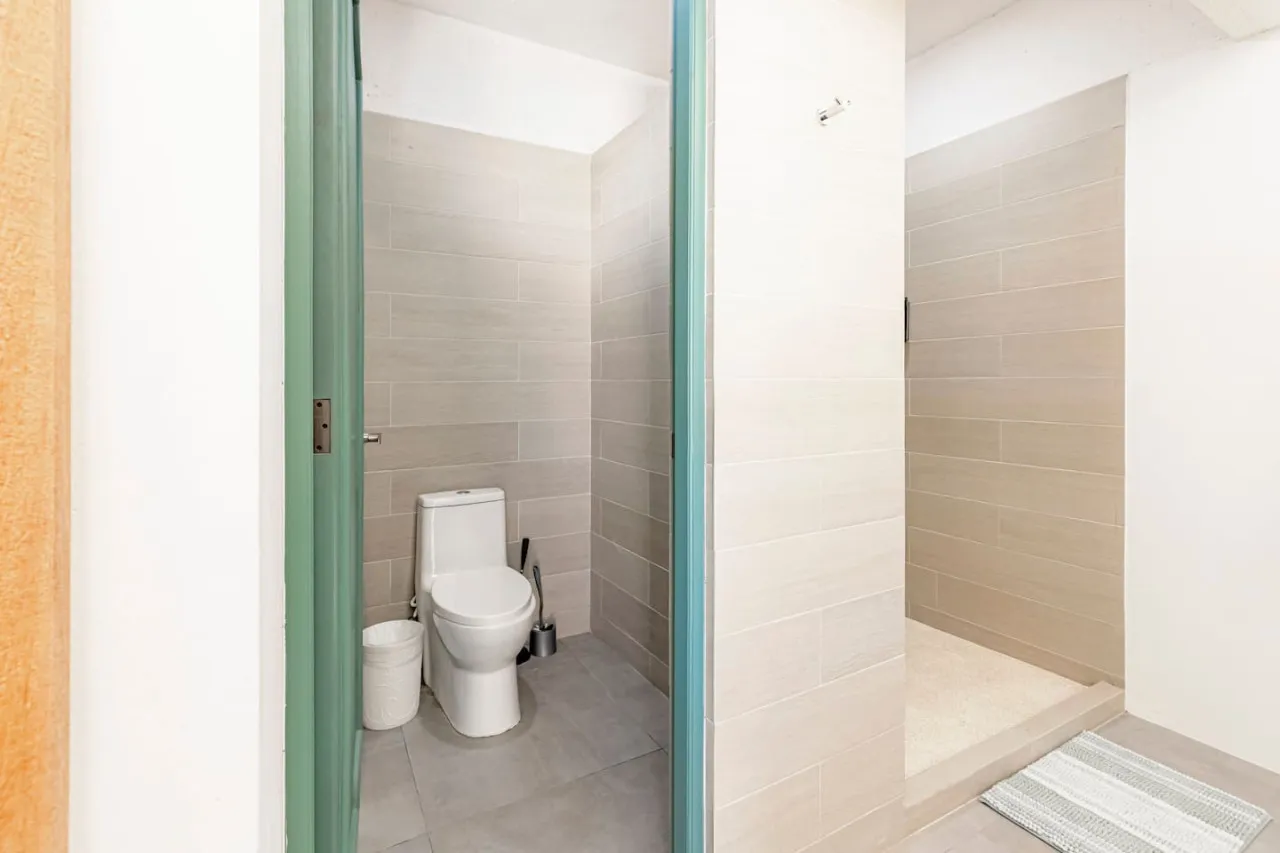 Bathroom 1 - Image 2