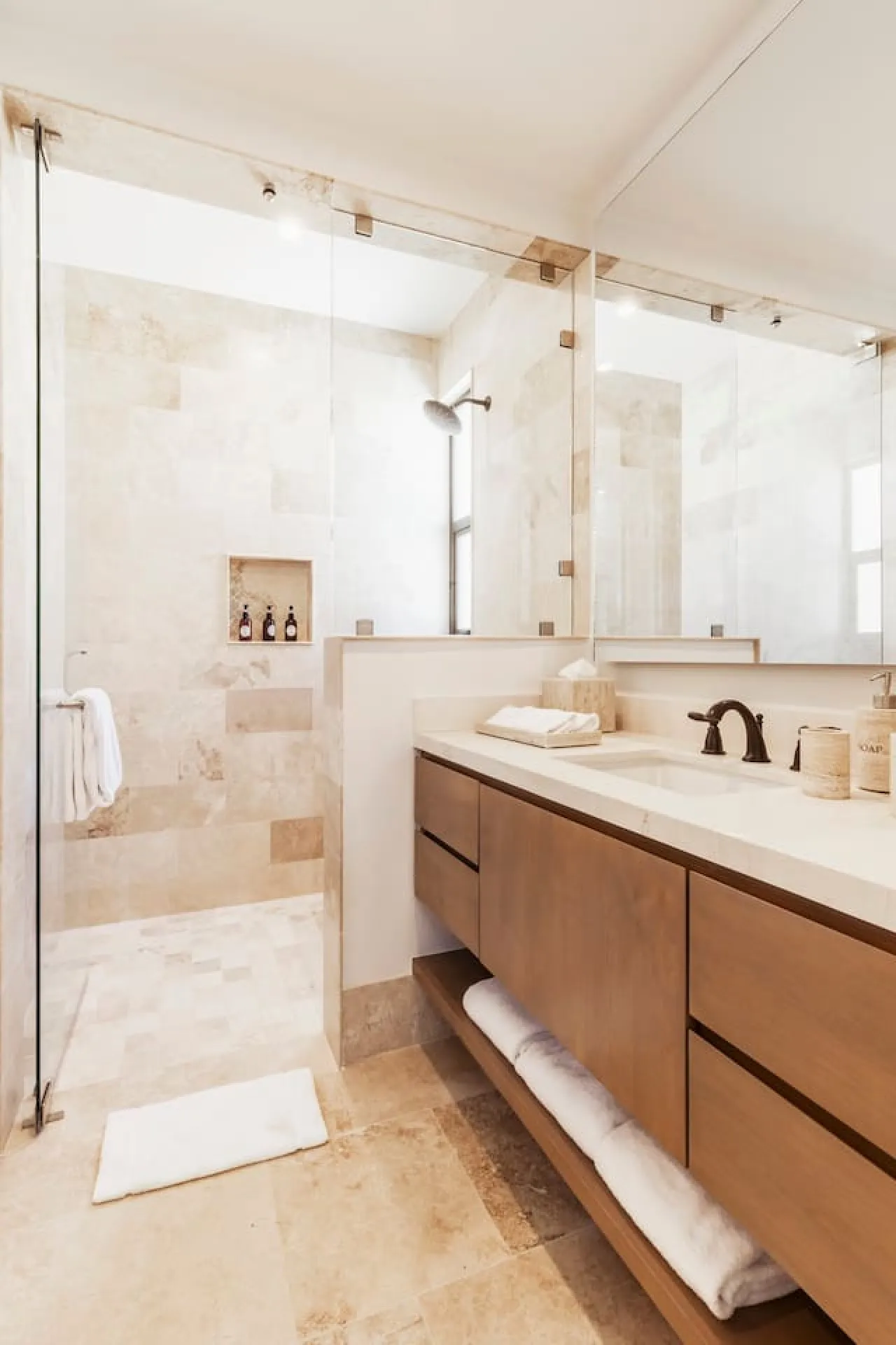 Bathroom 2 - Image 1