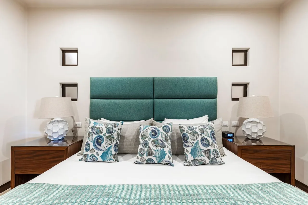 Bedroom 1 - Image 10