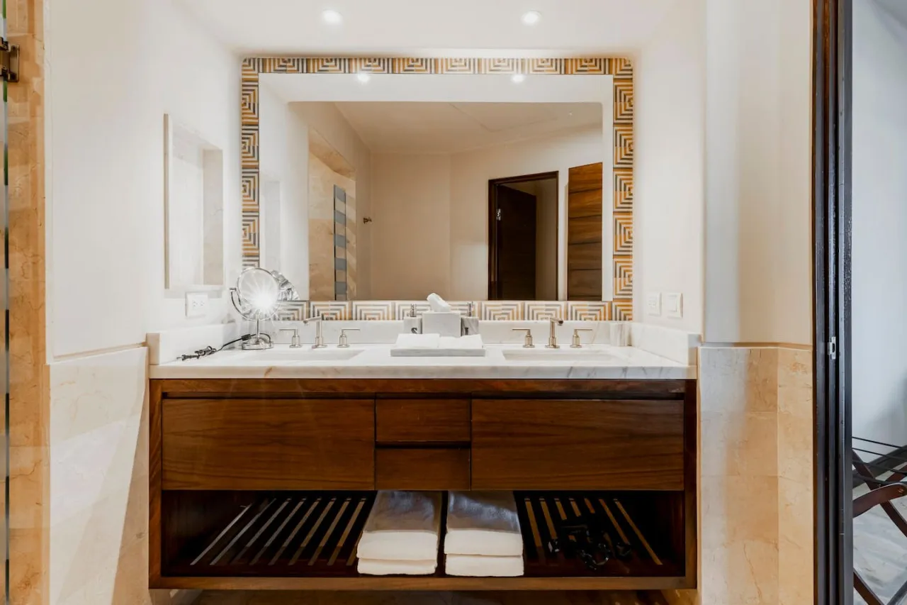 Bathroom 1 - Image 1