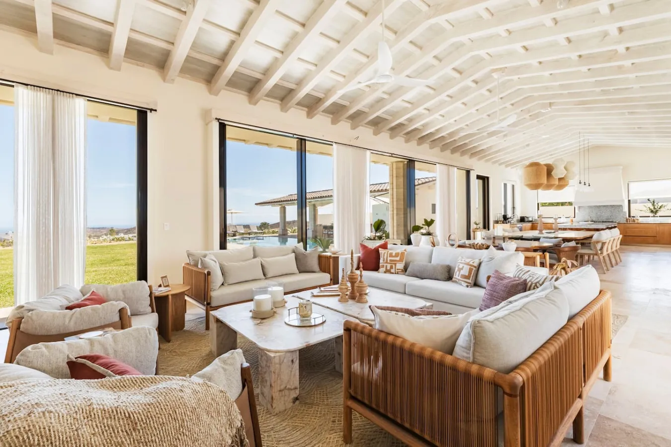 Living Room - Image 2