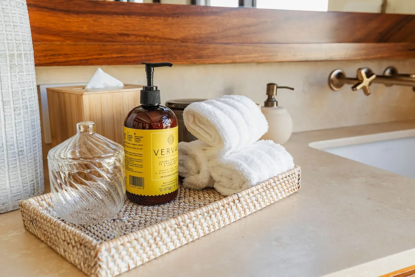 Bathroom 4 - Image 1