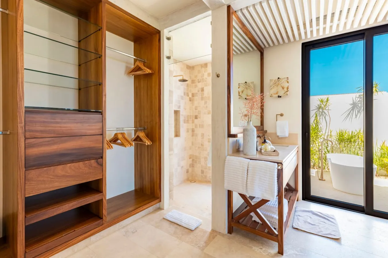 Bathroom 5 - Image 1