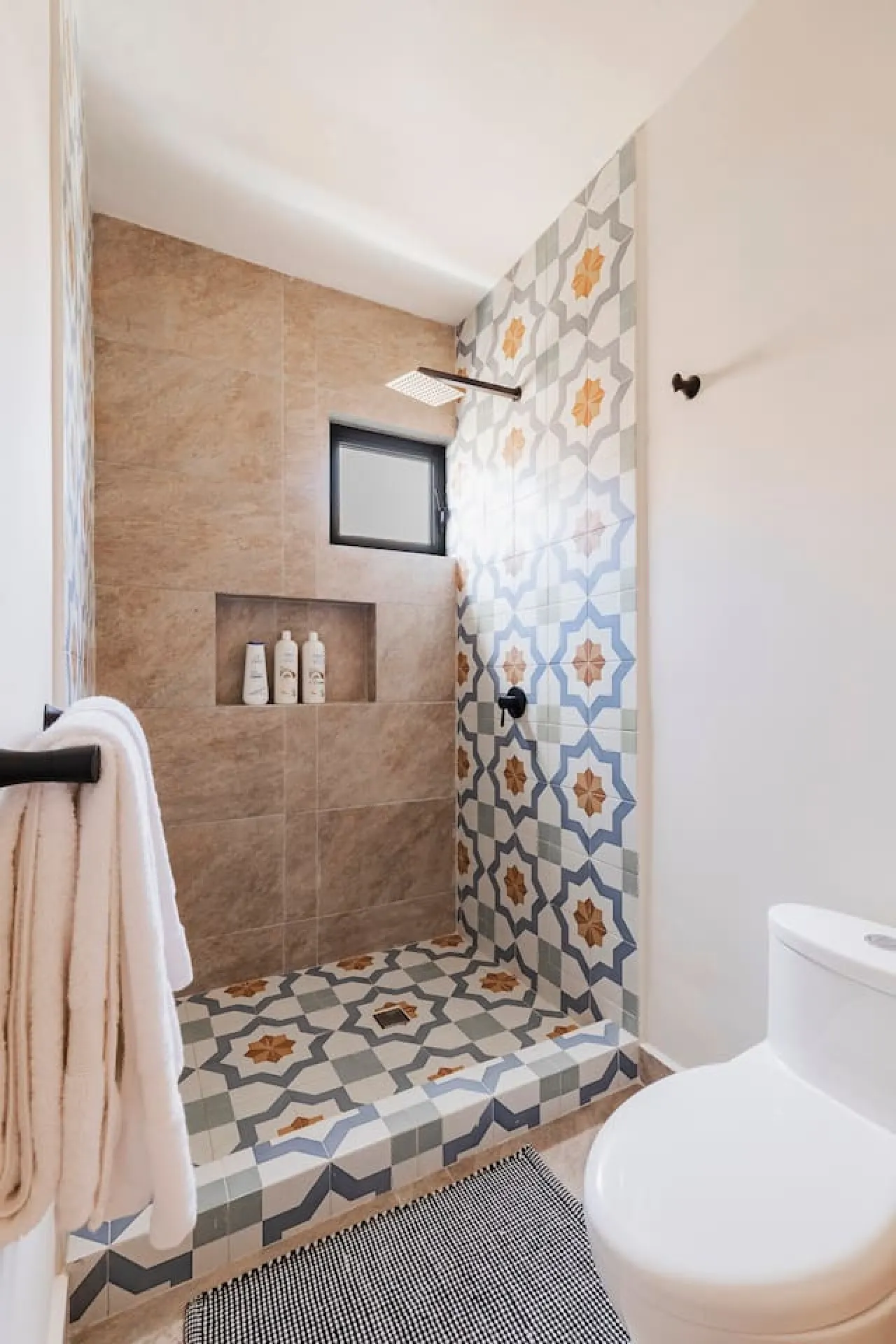 Bathroom 2 - Image 1