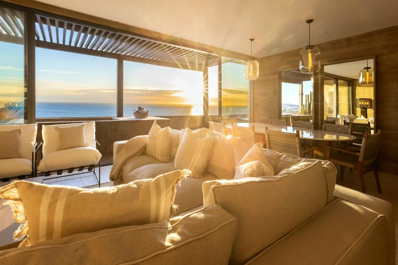 Luxury Condo • Views • Pool • Hot Tub • 16 Guests