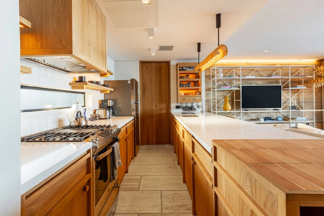 Luxury Condo • Views • Pool • Hot Tub • 16 Guests