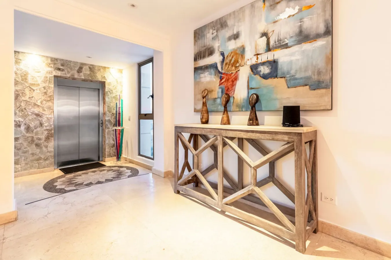 Common Area - Image 6