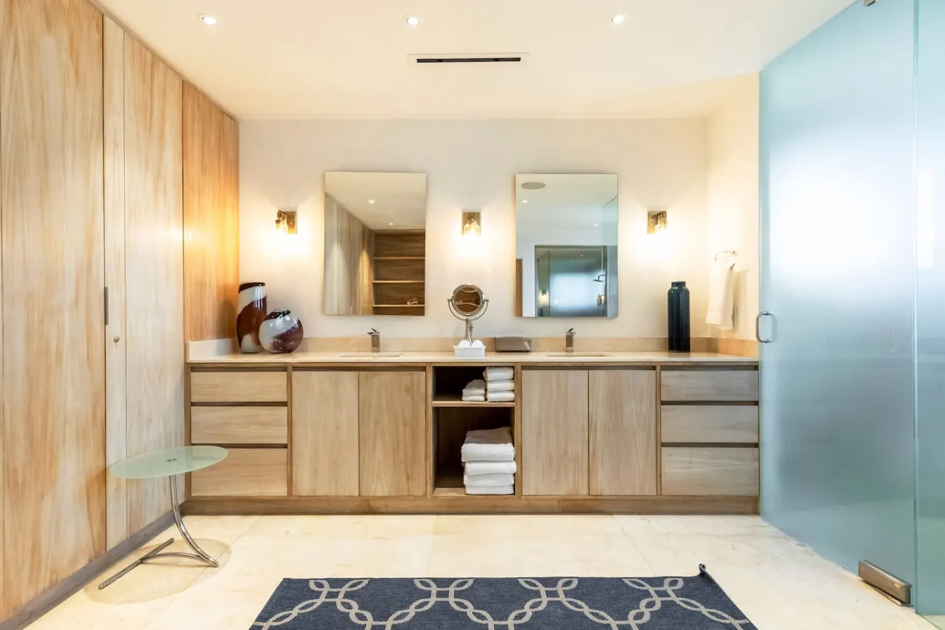 Bathroom 1 - Image 2