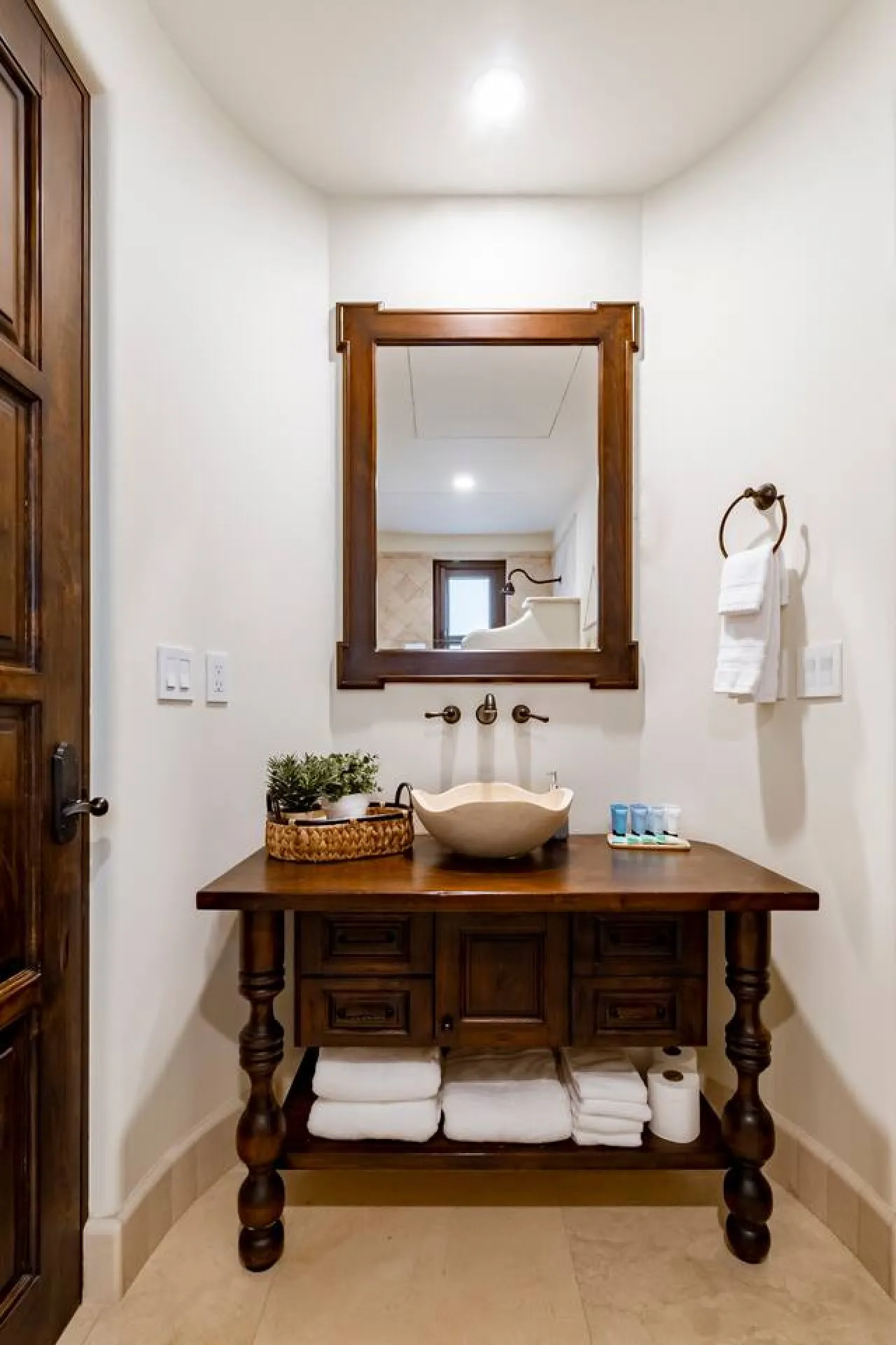 Bathroom 3 - Image 1