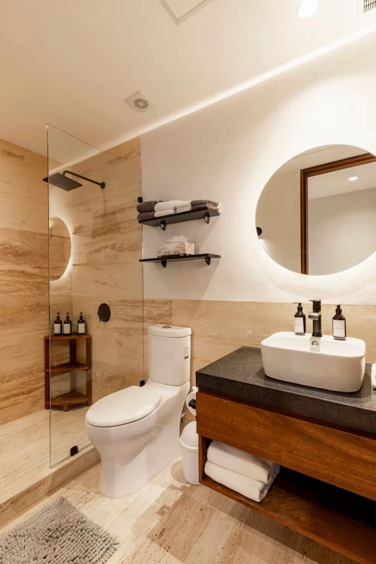 Bathroom 3 - Image 1