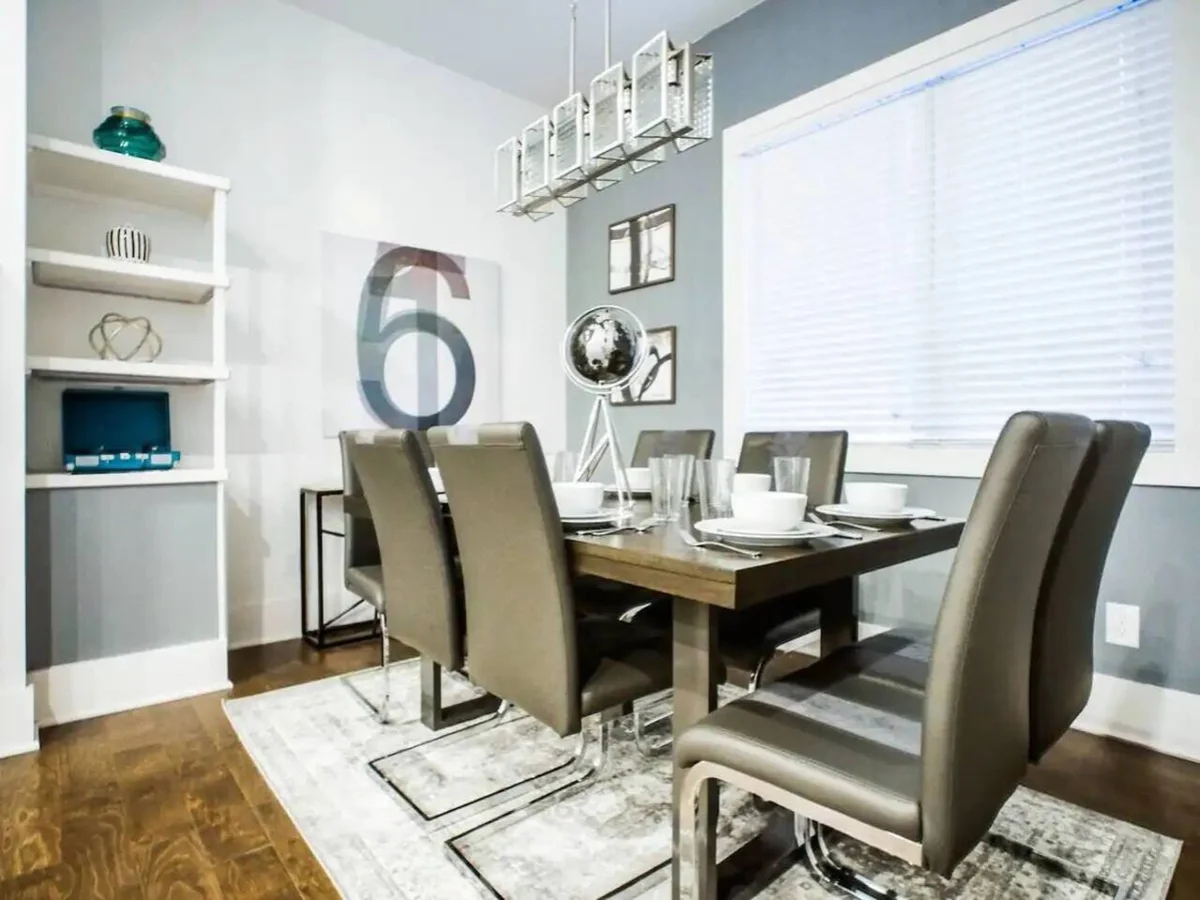 Charming Downtown Getaway Mins to Broadway property photo 4