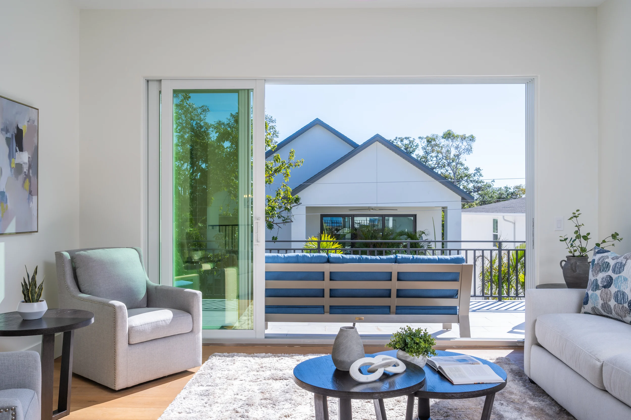 Living room - Image 10