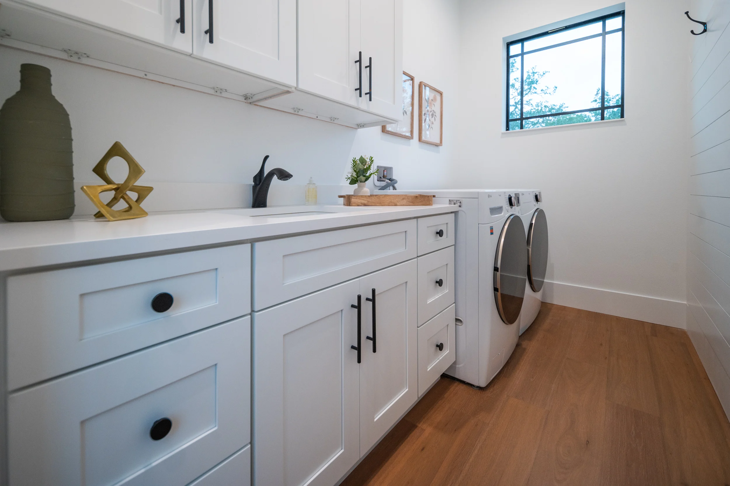 Laundry room - Image 1