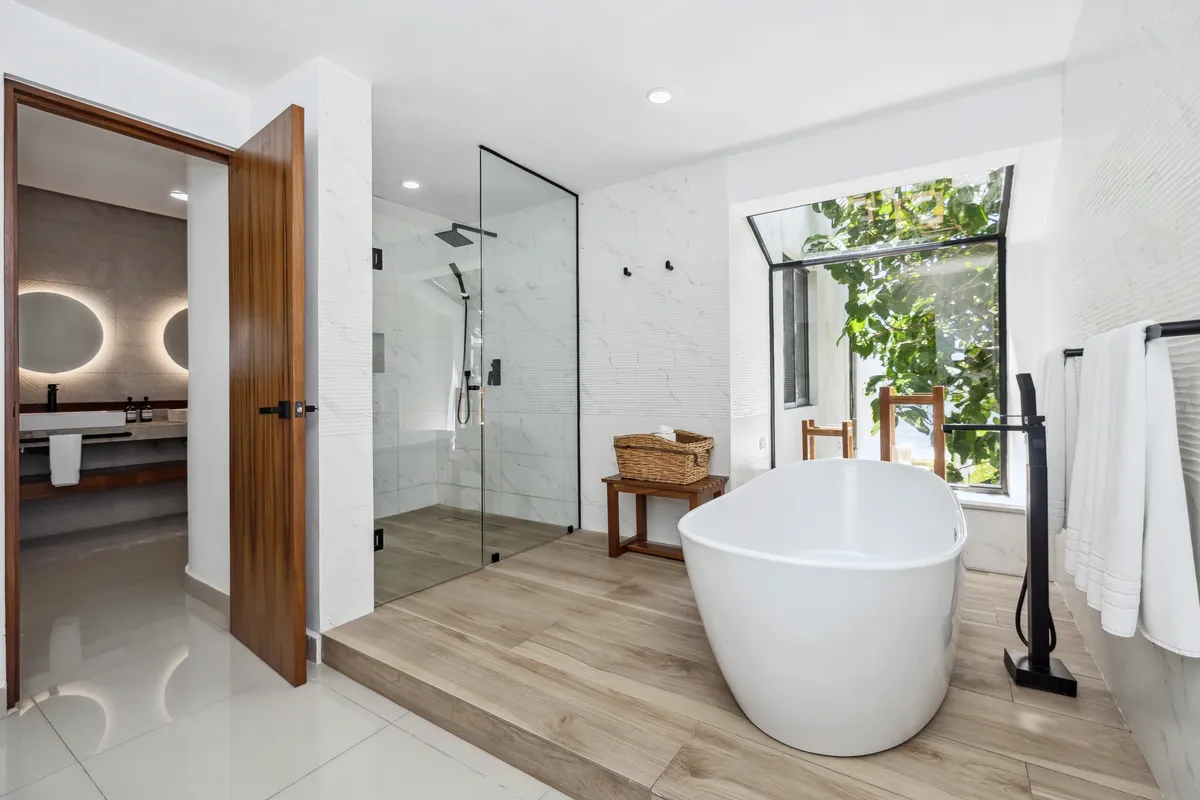 Cover photos - Image 7