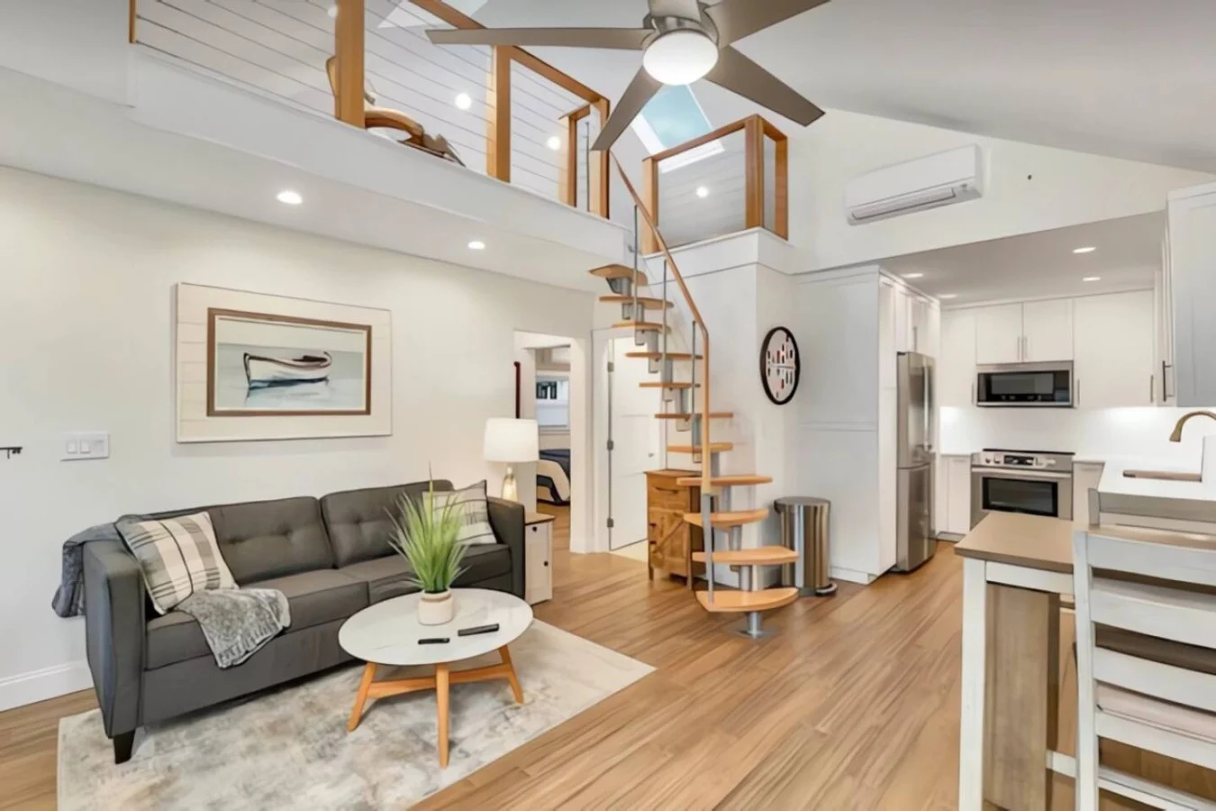 Beach Days, Poolside & Concert Nights