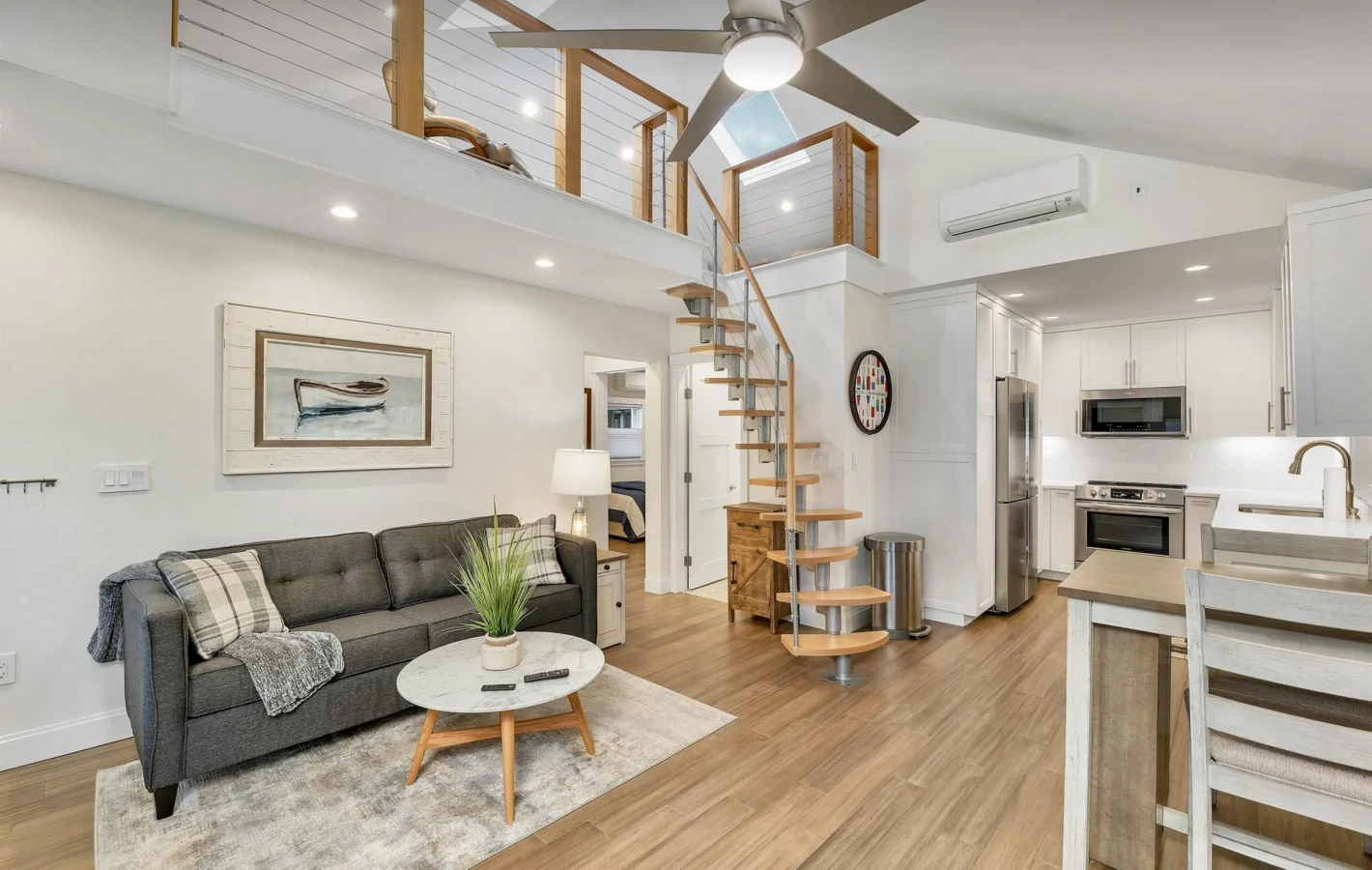 Beach Days, Poolside & Concert Nights