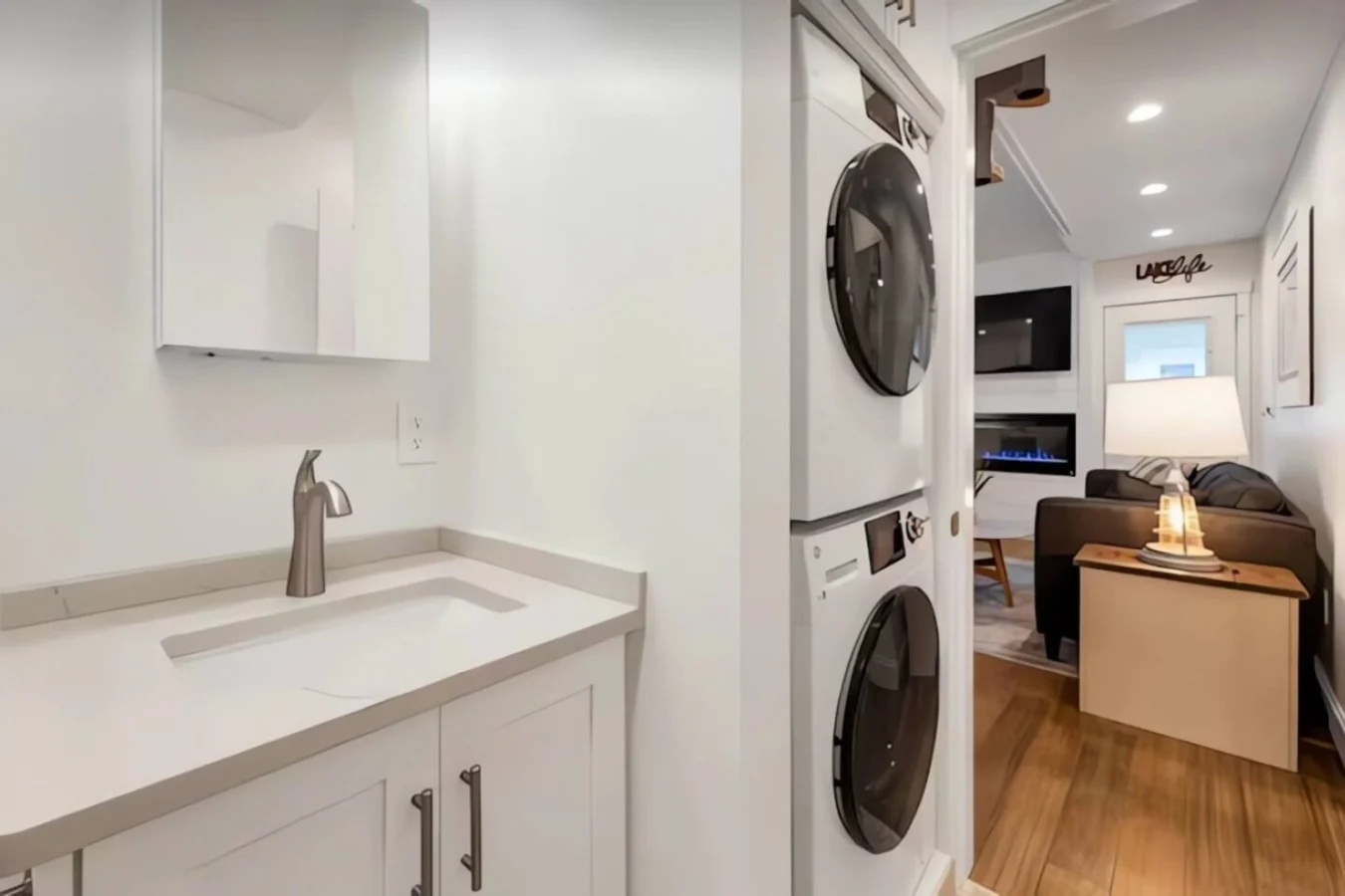 Laundry room - Image 1