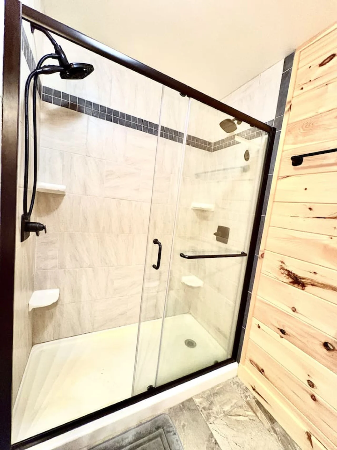 Bathroom 1 - Image 2