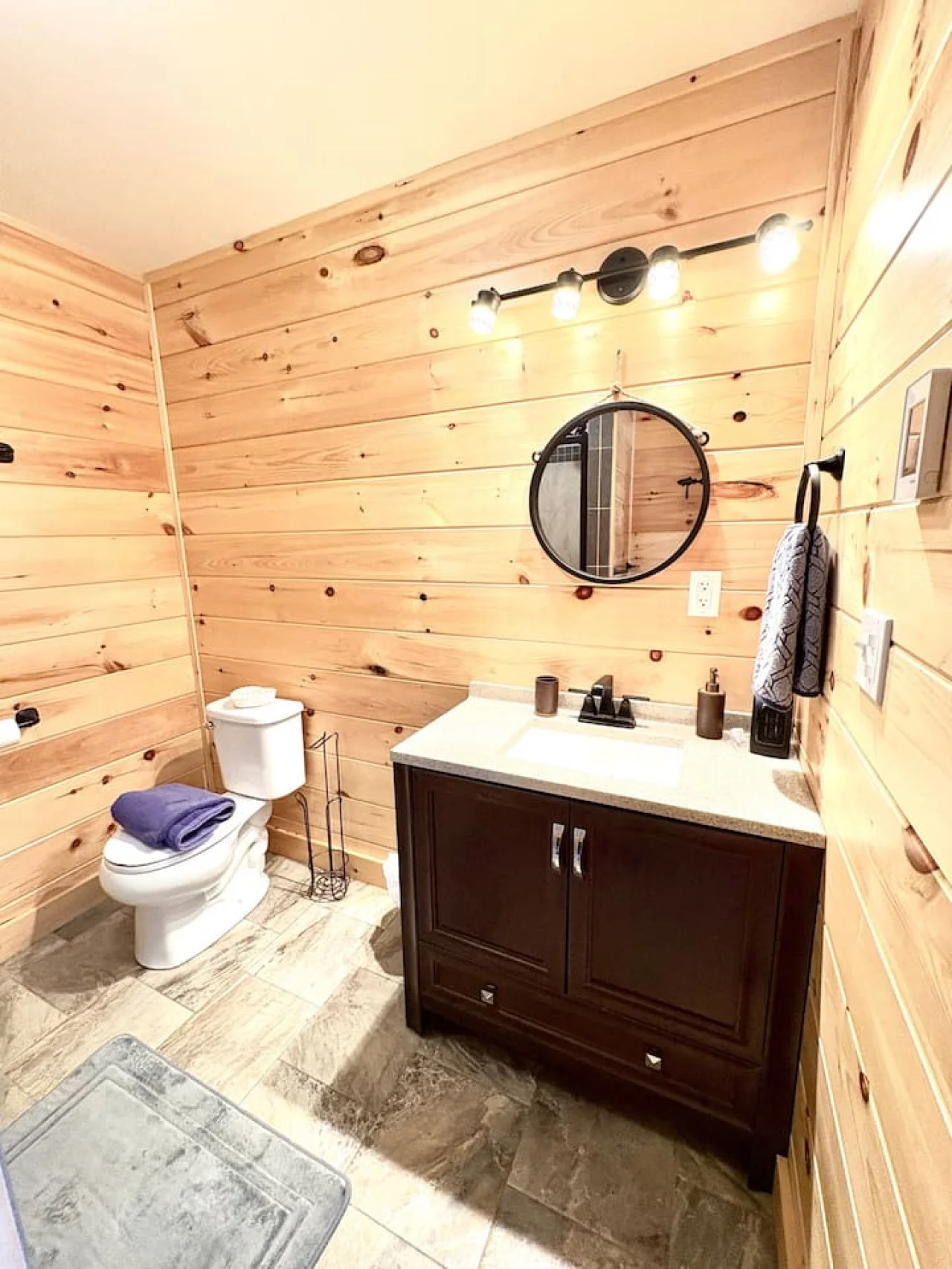 Bathroom 1 - Image 1