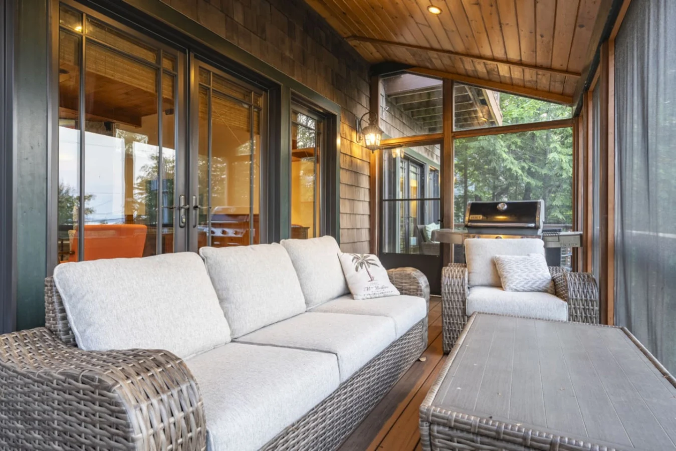 Boats, Hot Tub, Firepit & Game Room Fun