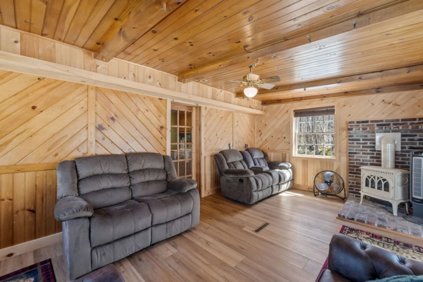 Living room - Image 1