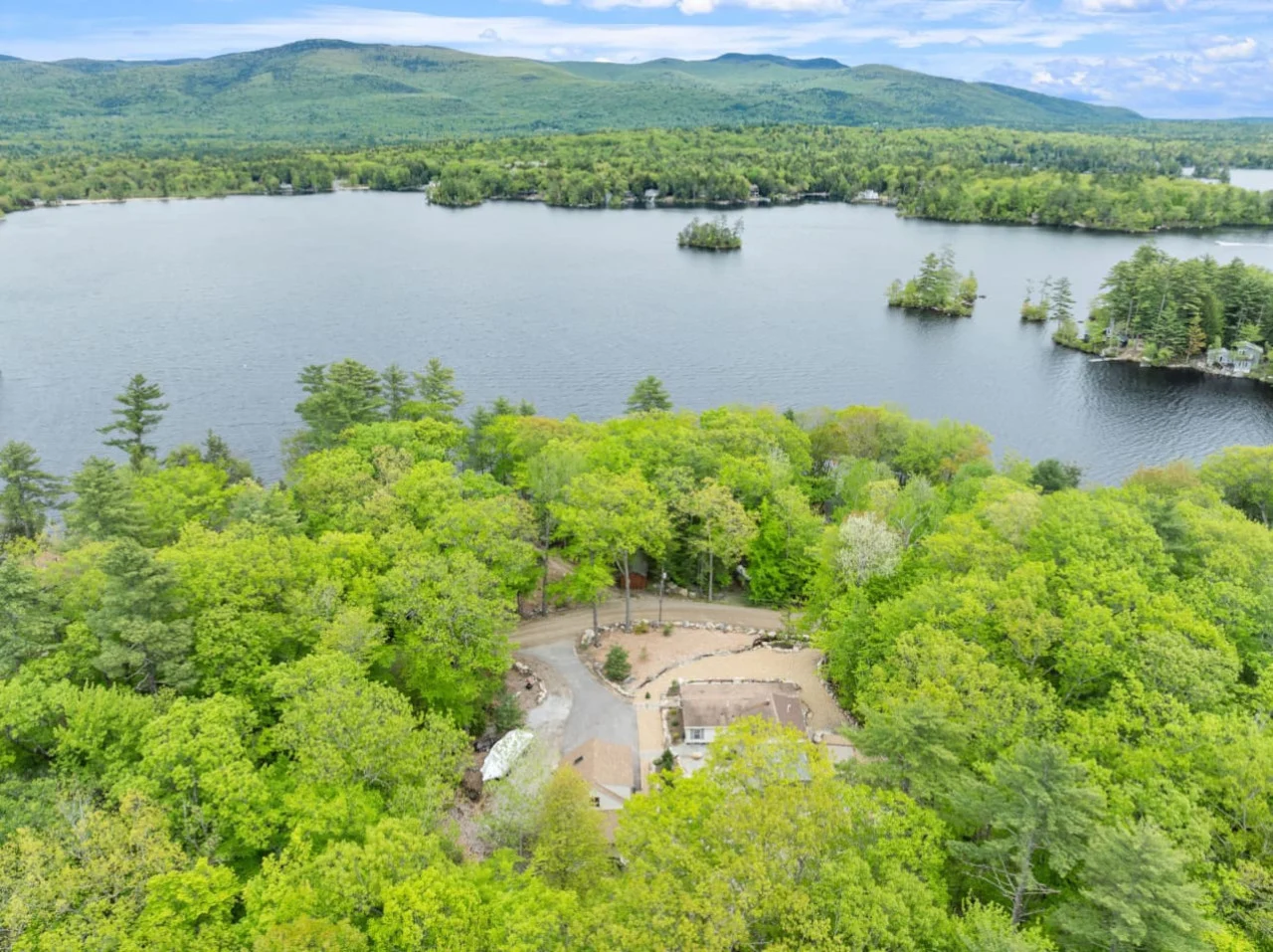 Firepit Nights, Outdoor Dining & Near Beaches