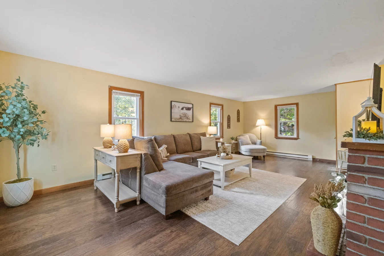 Hiking, Lakes & Cozy Evenings in the Pines