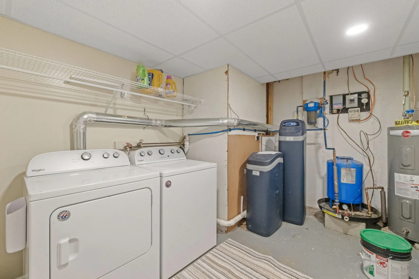 Laundry room - Image 1
