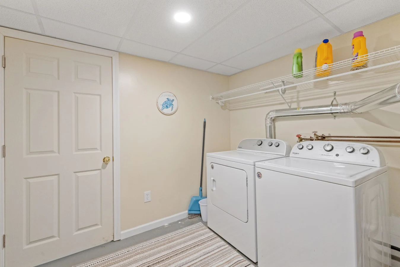 Laundry room - Image 2