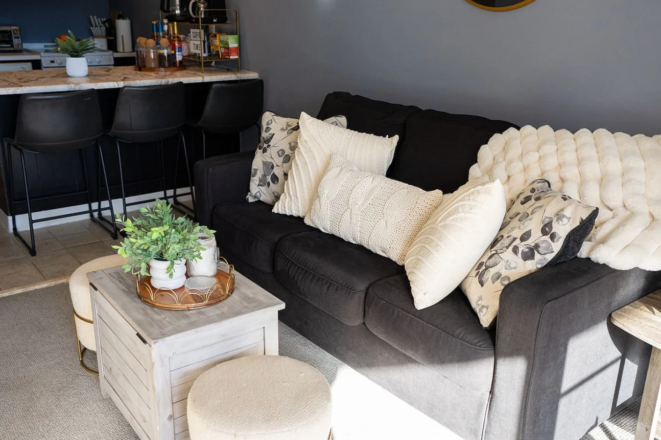 Living room - Image 9