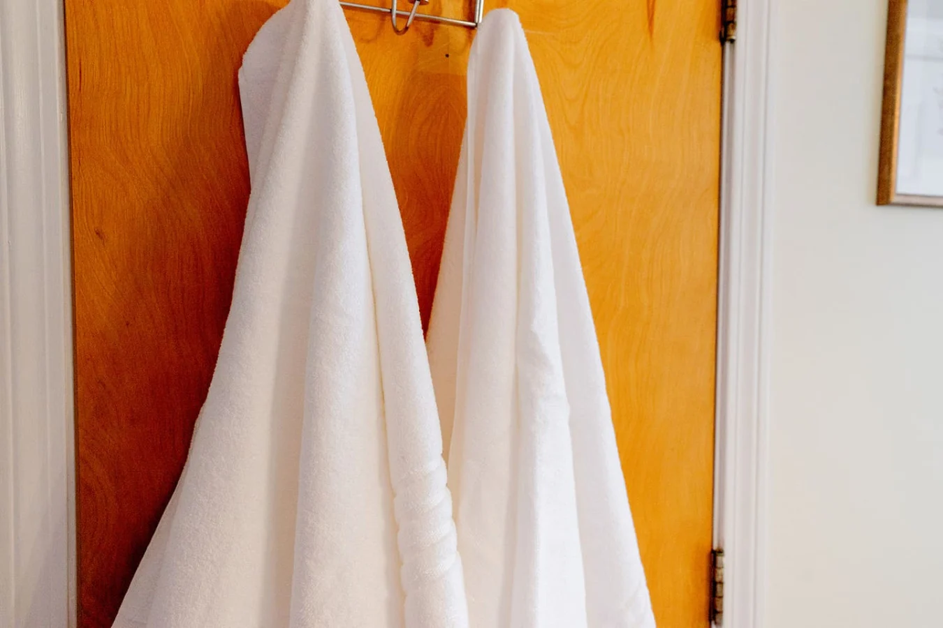 Bathroom 1 - Image 5