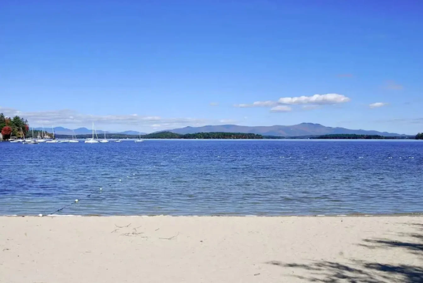 Lake Access, Poolside Deck & Ski Nearby