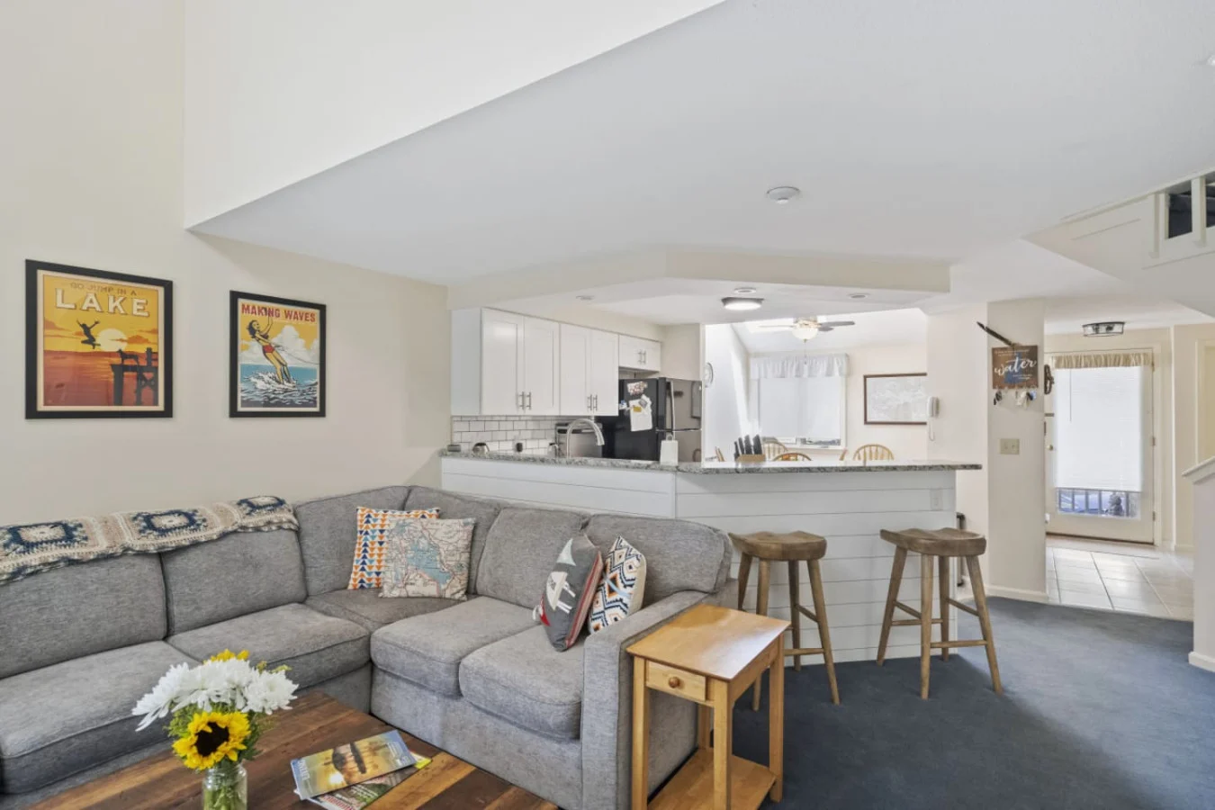 Living room - Image 2