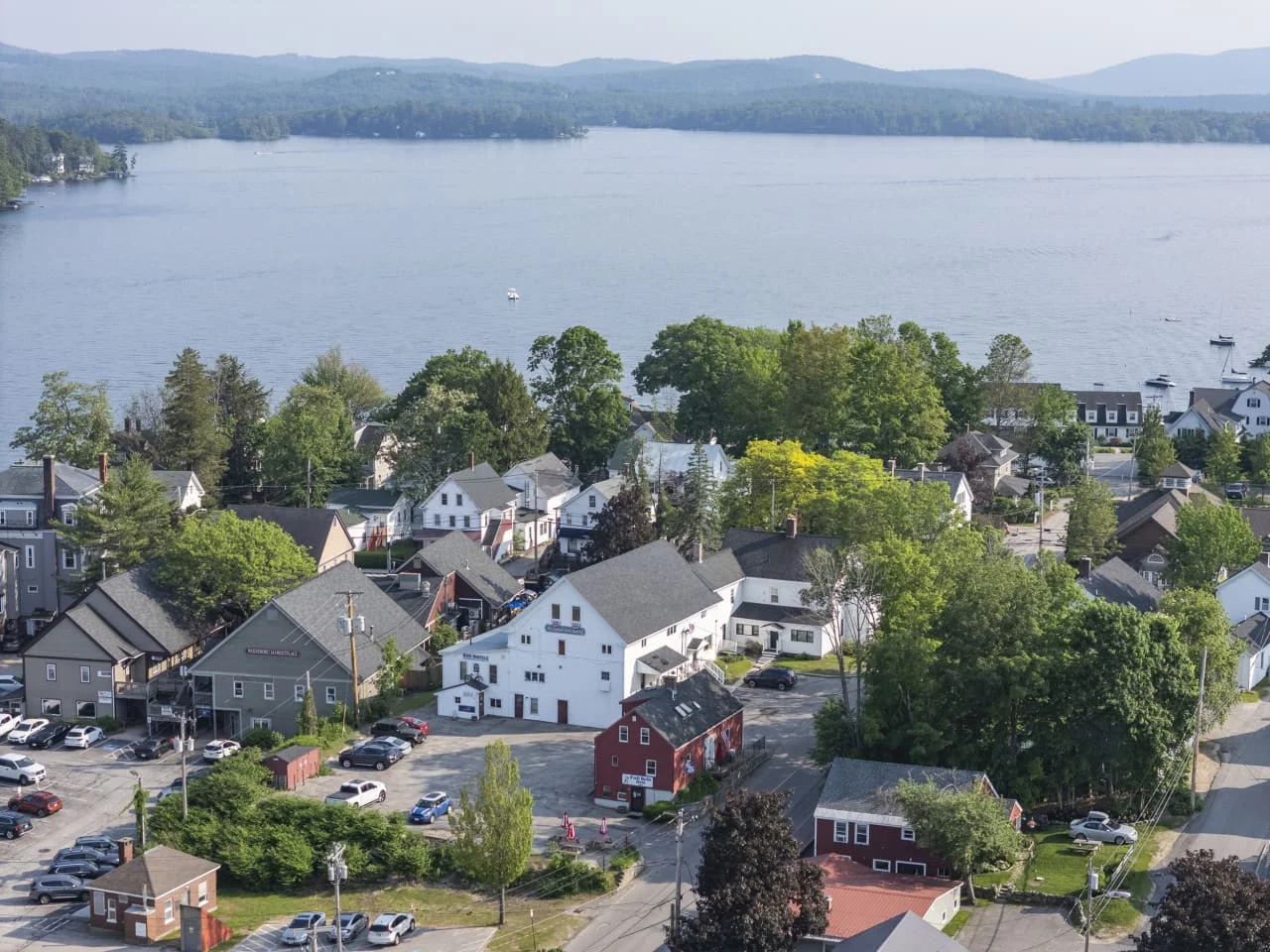 Luxury Retreat - Walk to Shops, Docks & Restaurants