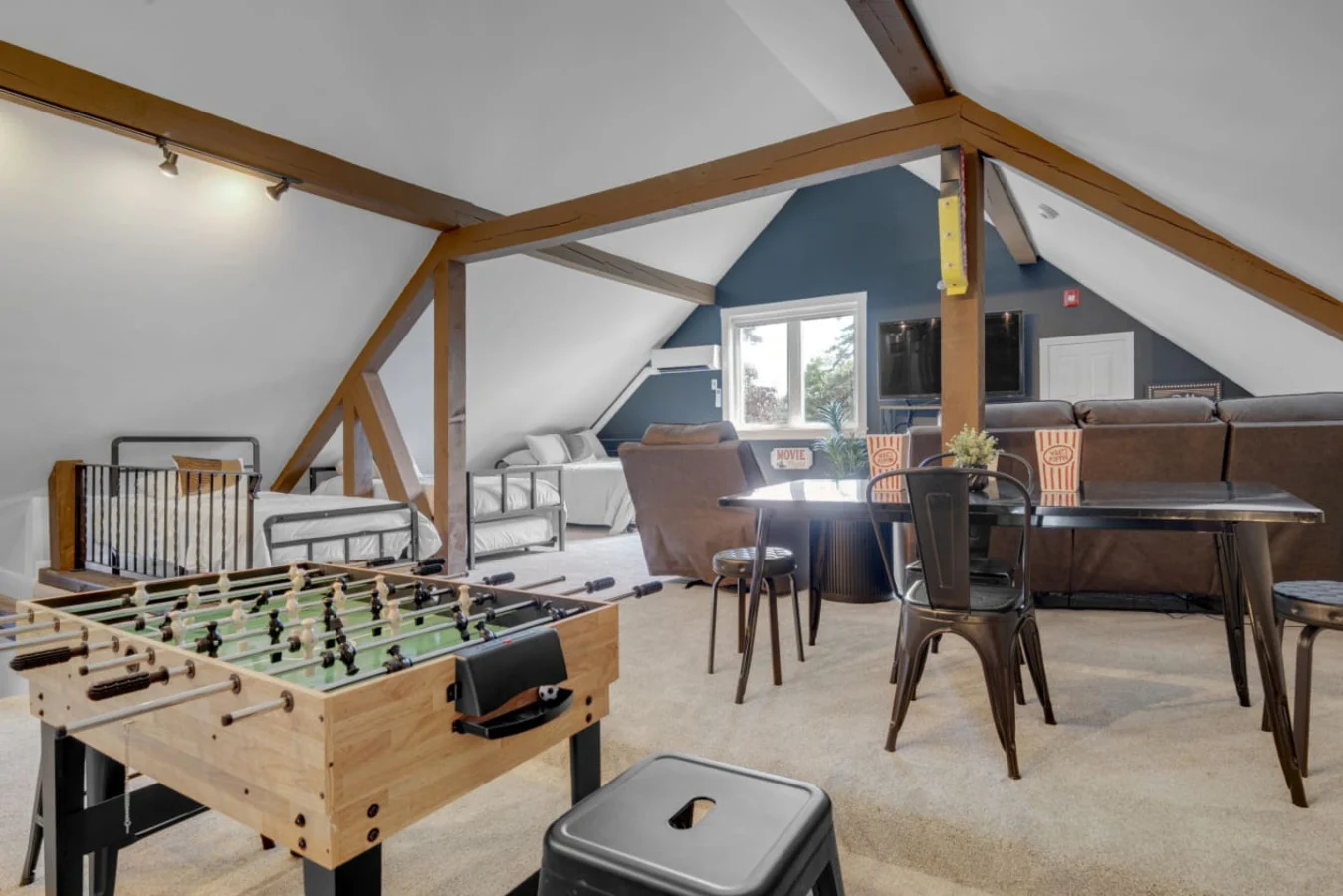 Luxury Retreat - Walk to Shops, Docks & Restaurants