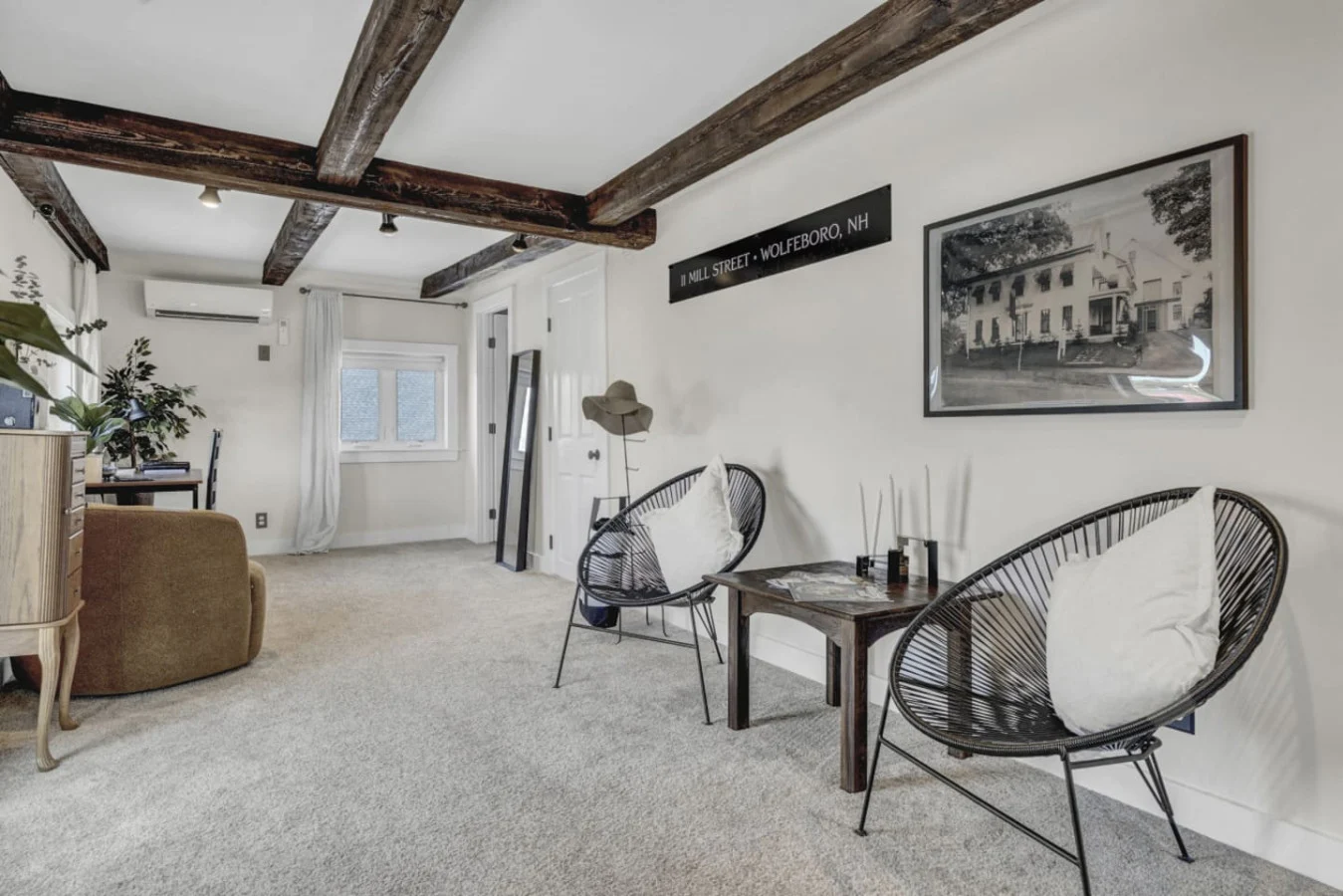 Living room - Image 2