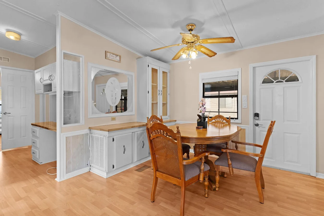 Common area - Image 1