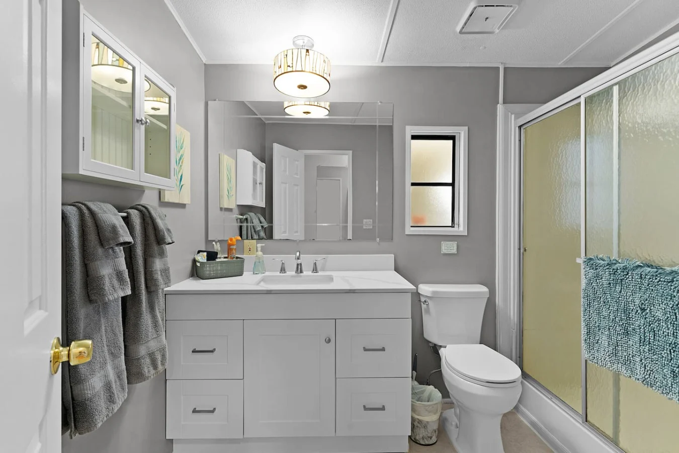 Bathroom 2 - Image 1