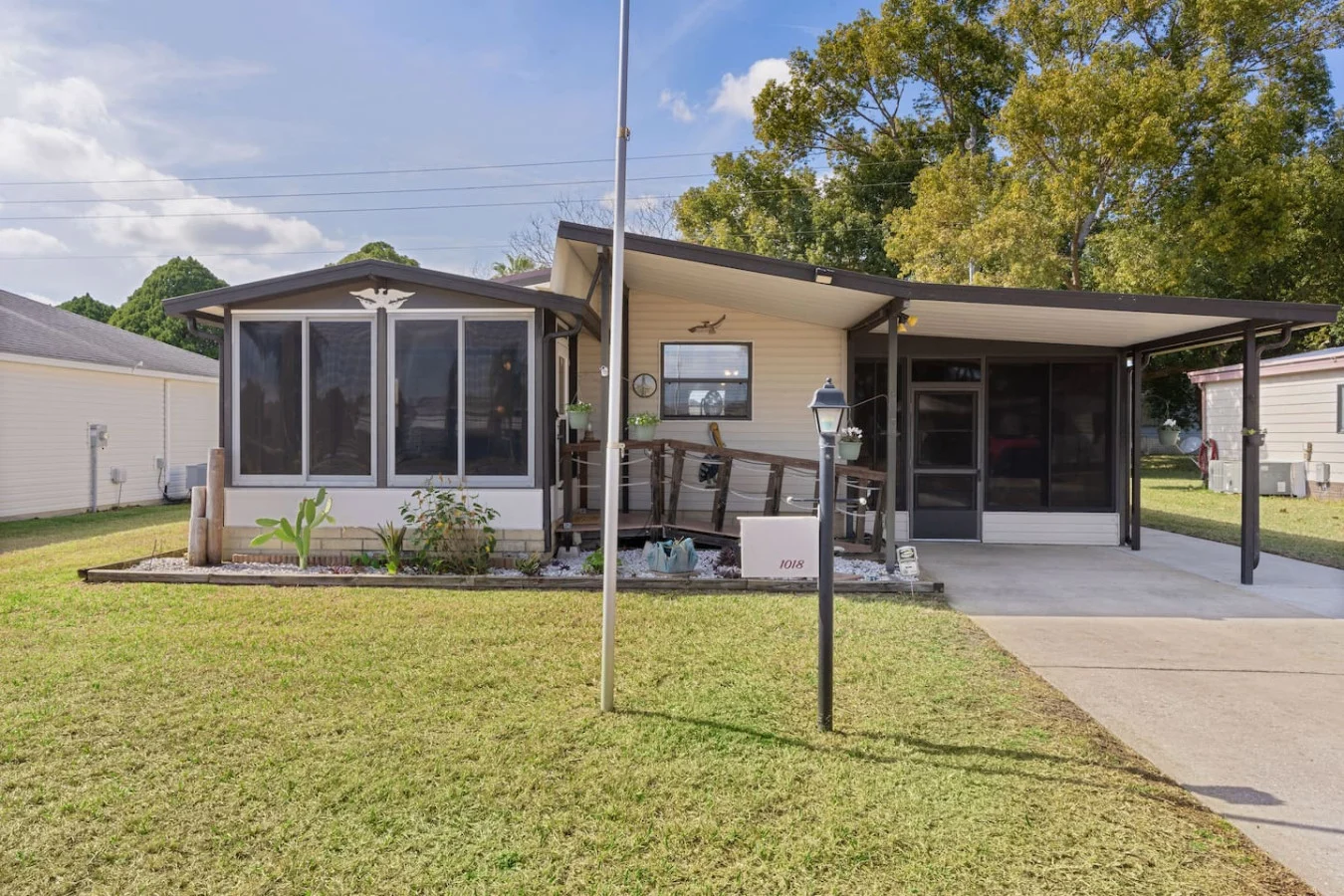 Porch, Lanai, Pet-Friendly + Golf Paths