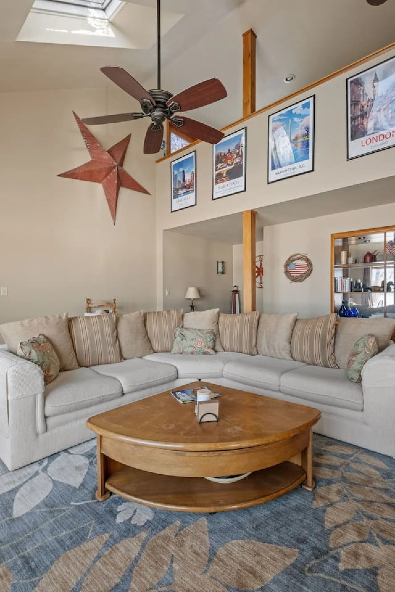 Living room - Image 10