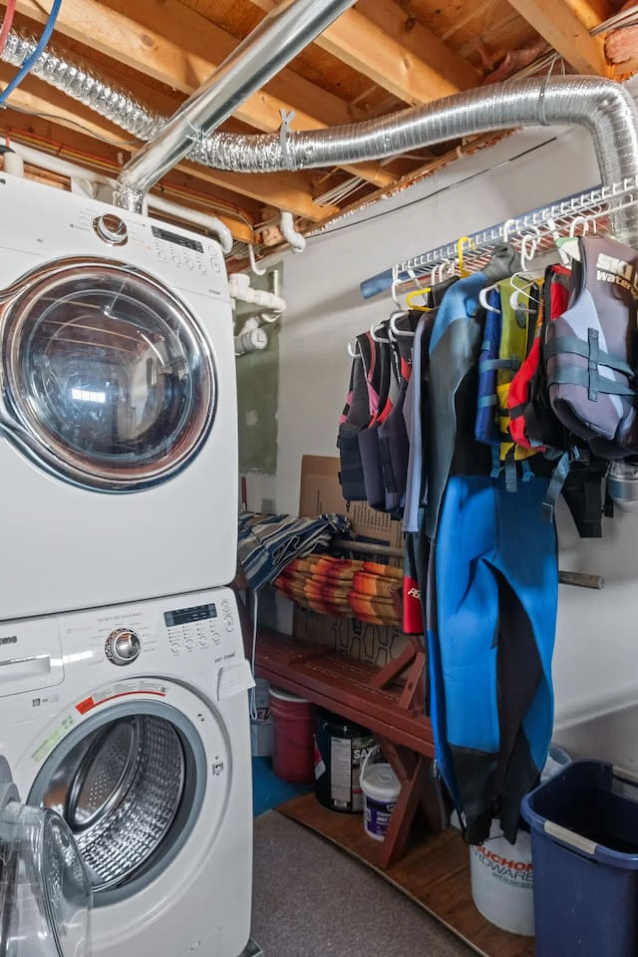 Laundry room - Image 1