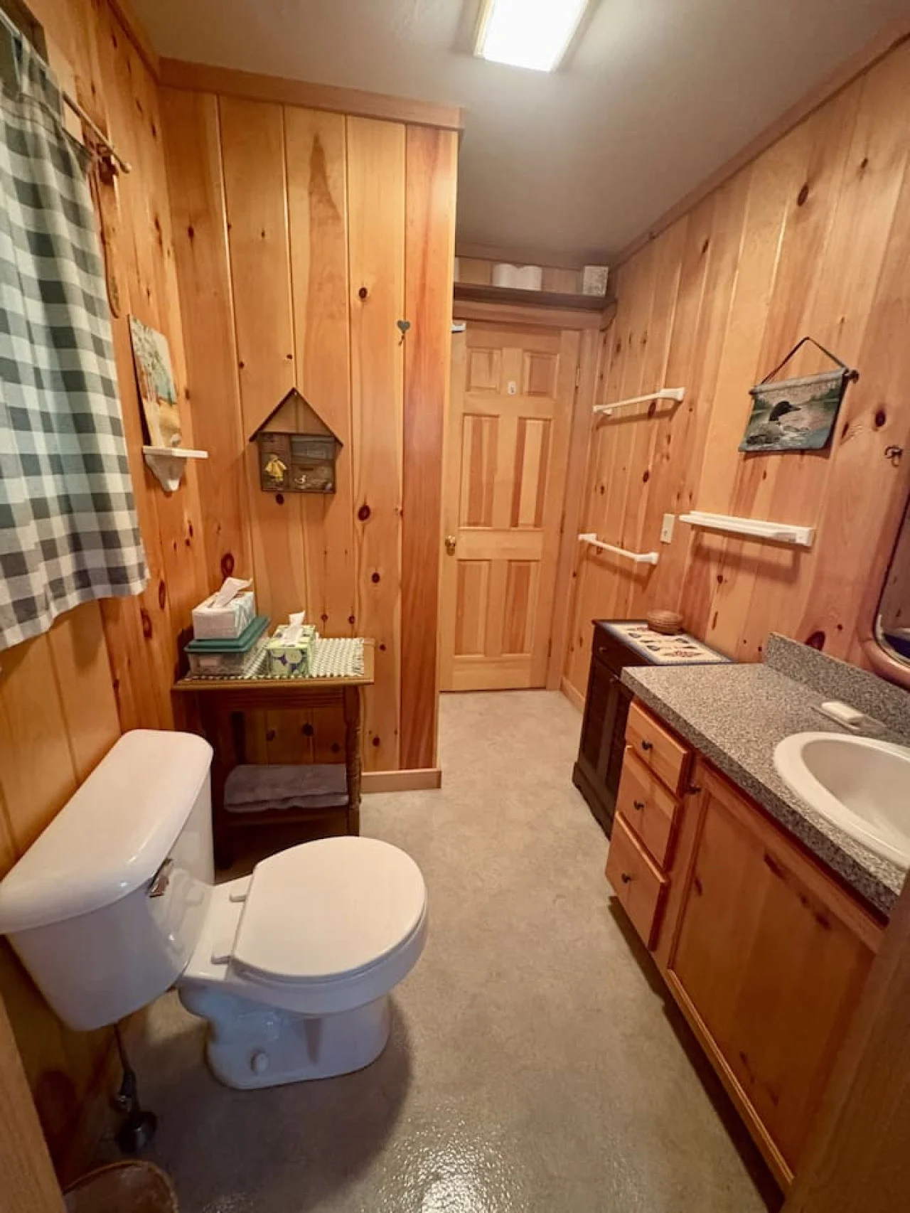 Bathroom 1 - Image 1