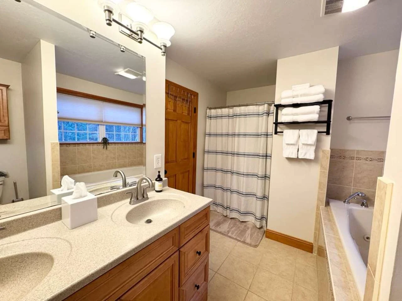 Bathroom 2 - Image 1